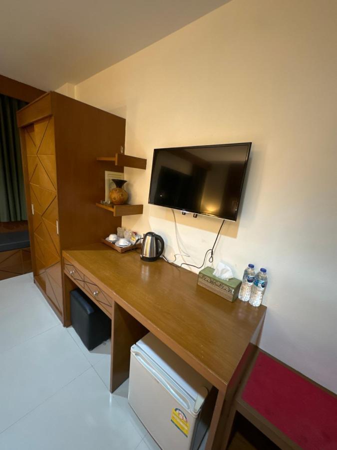 The Prisha Inn Patong Exteriör bild